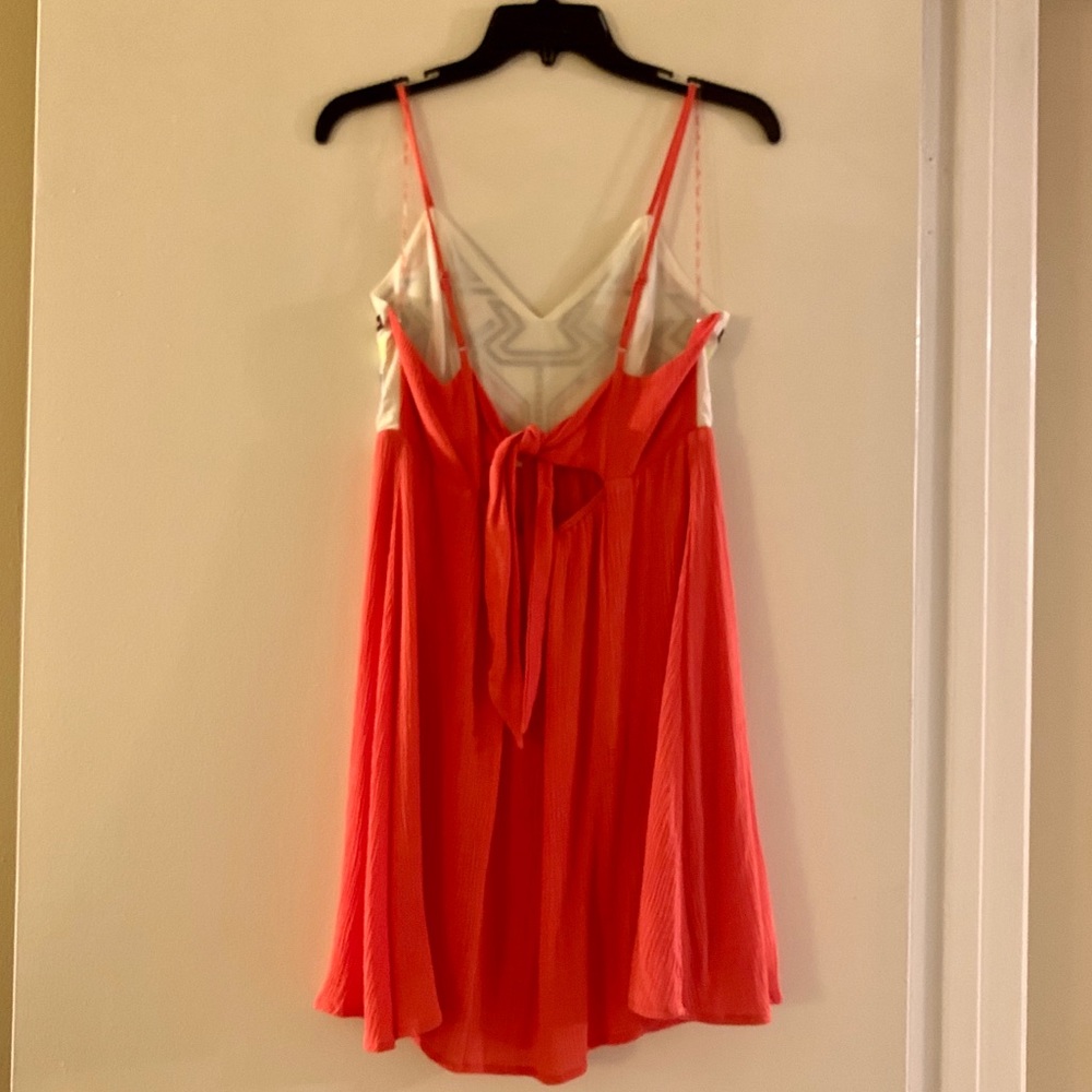 Flying tomato dress - Picture 3 of 14